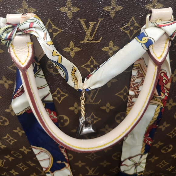 Louis Vuitton Sac Plat Bag - Picture 4 of 16